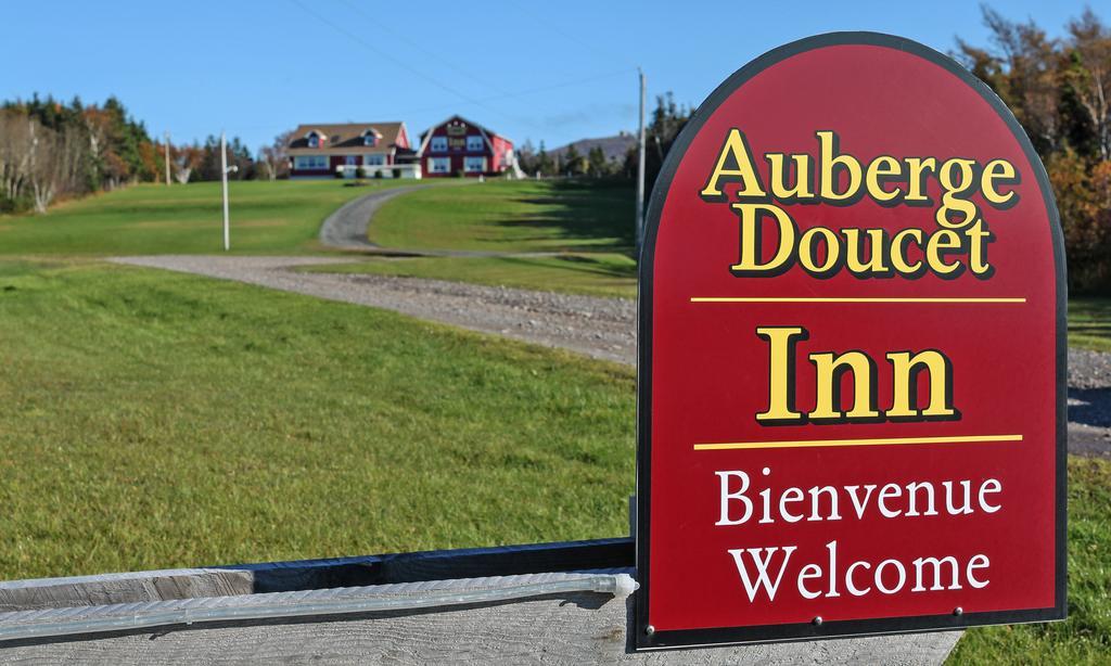 Auberge Doucet Inn Шетікамп Екстер'єр фото